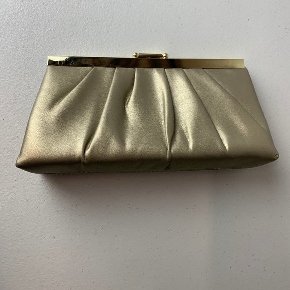 Gunne Sax Gold Convertible Evening Bag - Shoulder or Clutch - Picture 9 of 10